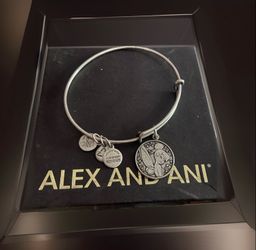 Authentic 2014 Disney Park Exclusive Alex And Ani Tinker Bell Rafaelian Bangle