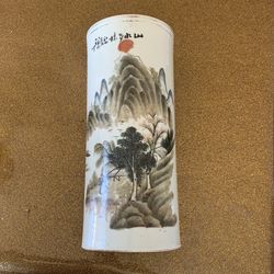 Beautiful Asian Art Ceramic Vase