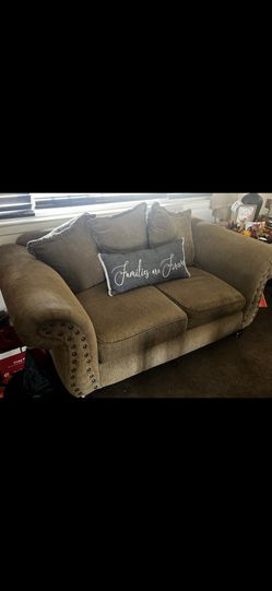 2 Love Seat Very Good Quality 