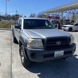 Toyota Tacoma 