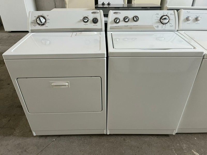 Washer And Dryer Whirpool Great Condition