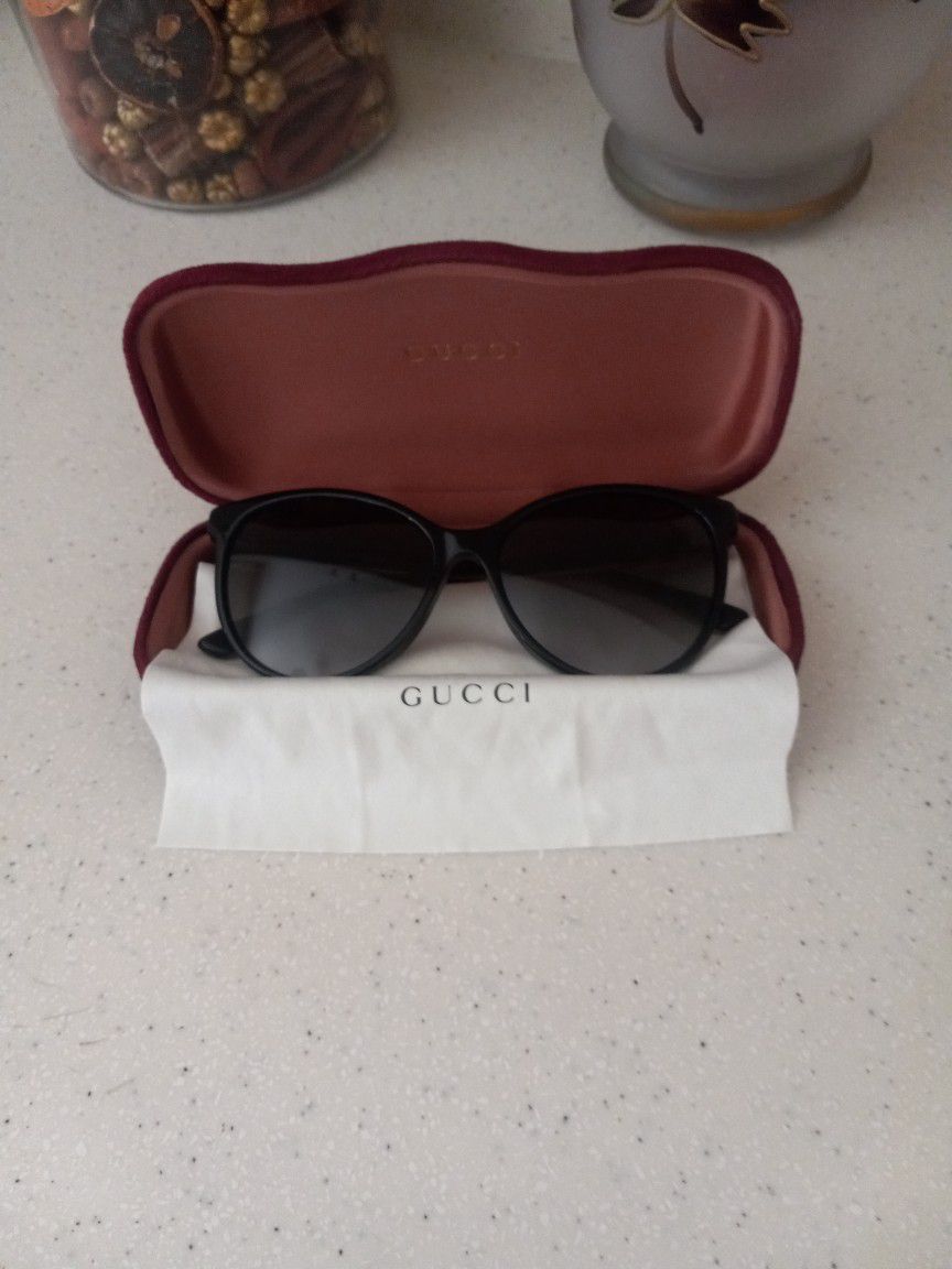 Gucci  Black Sunglasses 