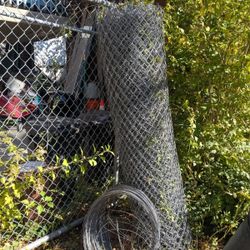 47 Feet Of 6’ High Cyclone Fence  Pick Up In The Bronx In KingsBridge Heights