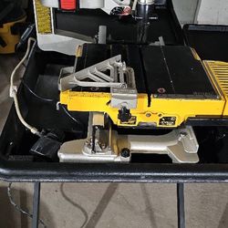 dewalt d24000