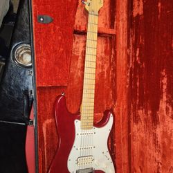 FENDER STRAT. AMERICAN MADE. RARE. 