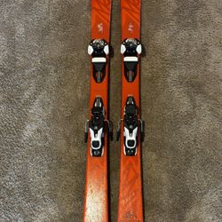 Salomon QST 85 Skis