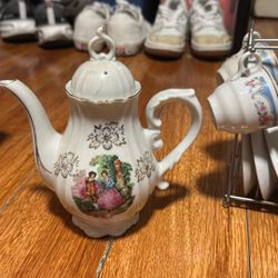Vintage Tea Pot 