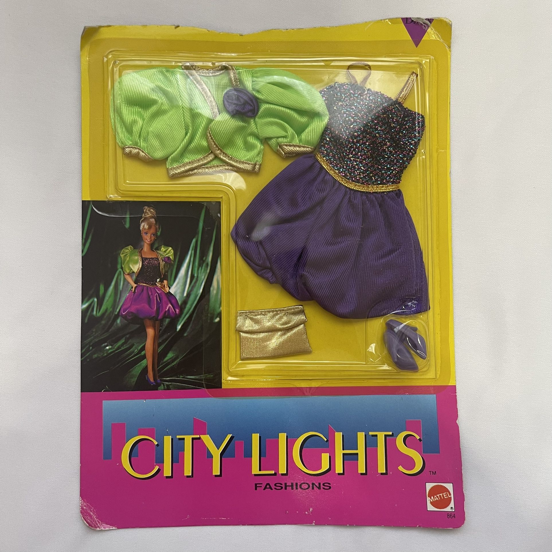 Vintage 1992 Mattel Barbie Clothes And Accessories 