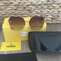 Fendi woman glasses