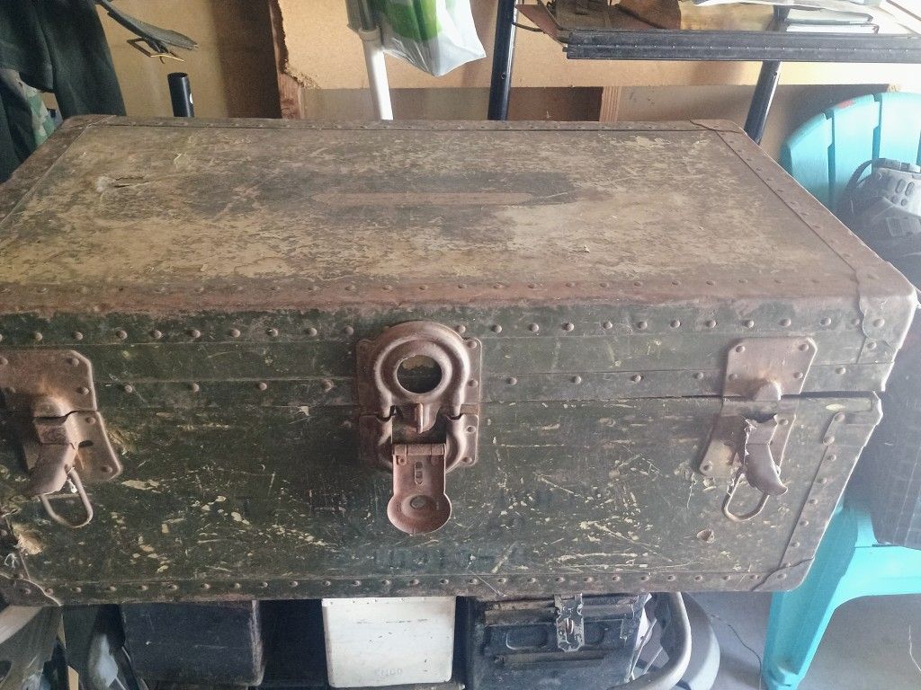 Vintage Military Footlocker