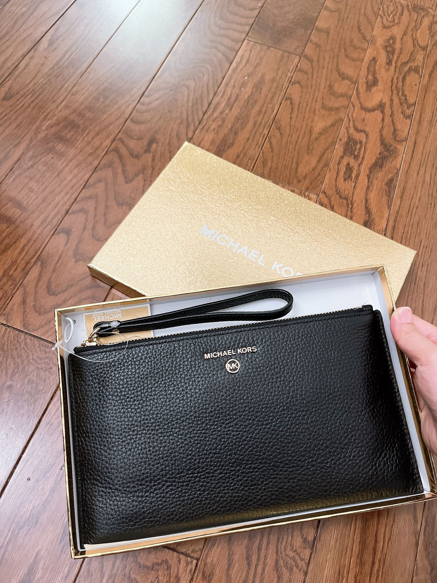 Michael Kors Jet Set Charm Large Cluth Gift Box