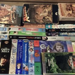 lot of 44  Action,Drama,comedy VHS Tapes Indiana jones Jurassic park UNTESTED
