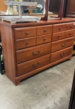 Lowboy Dresser 6 Drawers