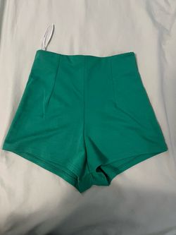 Small high waisted shorts green