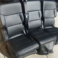 Seats Ford Explorer 20 to 25