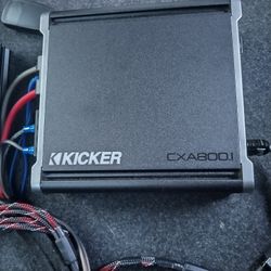 KICKER amp 800 watts. KENWOOD amp 600 watts