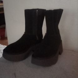 Women's Ugg Boots
