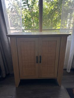 Wicker 2 door cabinet