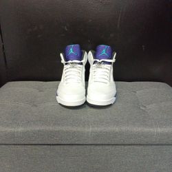 Air Jordan Retro 5 Grapes 