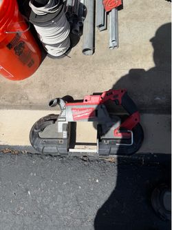Milwaukee bandsaw