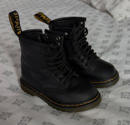 Toddler Dr Marten boots