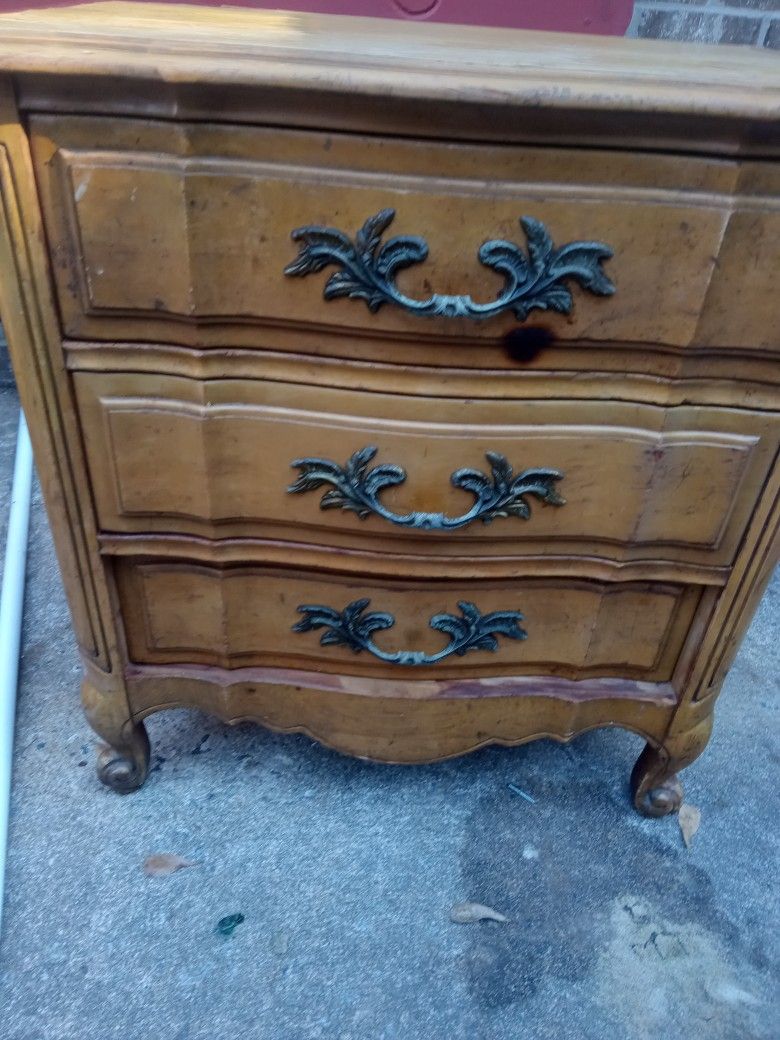 Dresser for Sale in Columbia, SC OfferUp