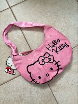 Pink Hello Kitty purse