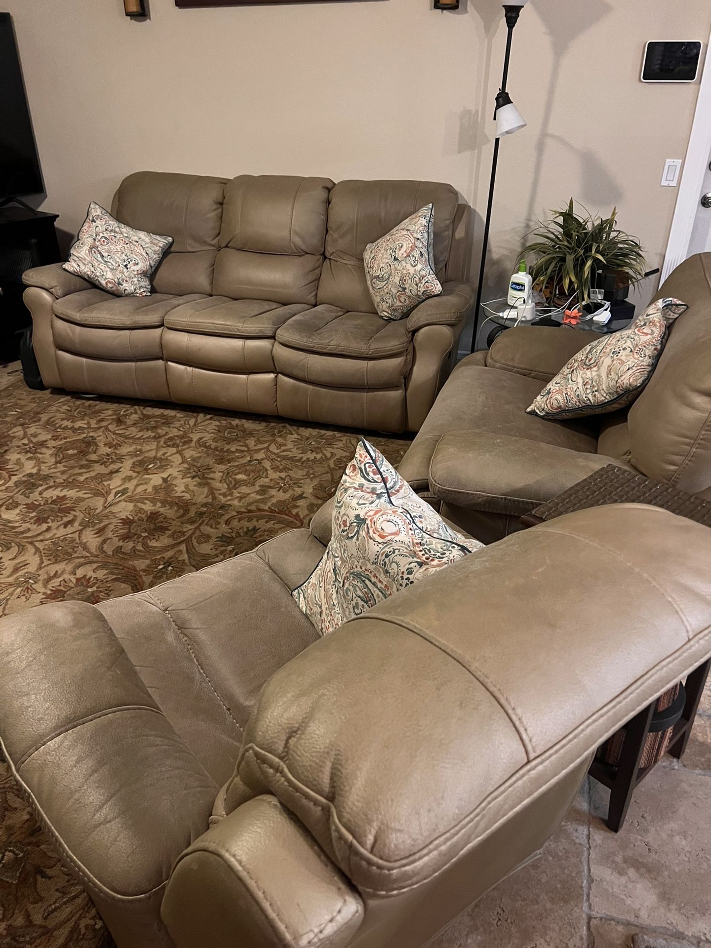 2 Recliner Sofa, Oversized recliner & Regular Size Recliner All Electric. Yes That’s Four electric Recliners. Sold As Set Or Separate.