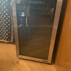 Wine Refrigerator 