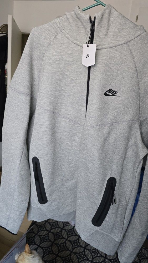 Nike Tech Fleece Mens XL