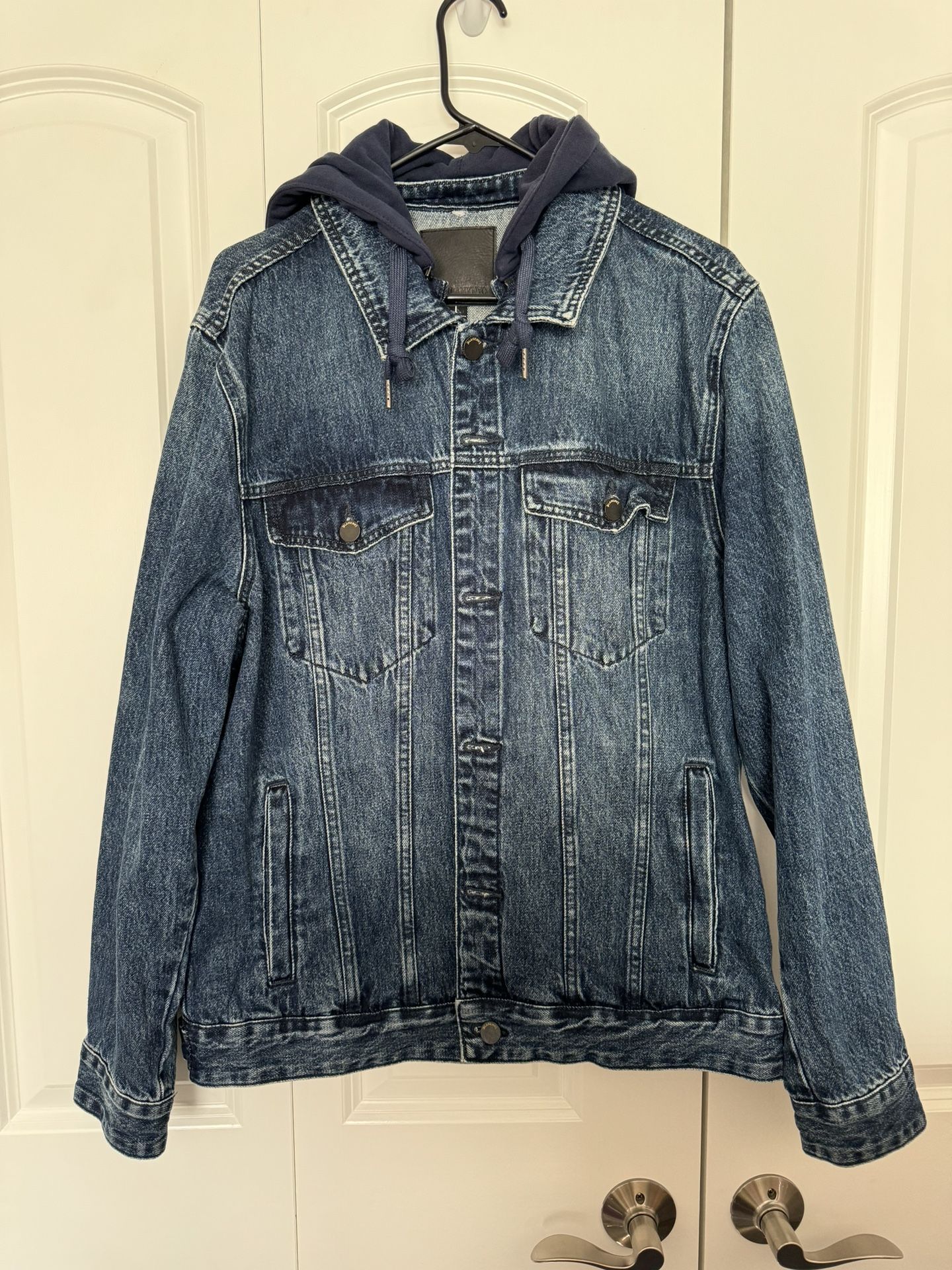 Men’s Jean Jacket With Removable Hoodie