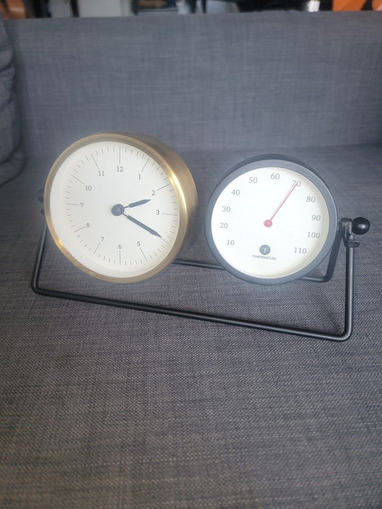 Black & Gold Clock-Thermometer