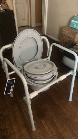 Drive commode