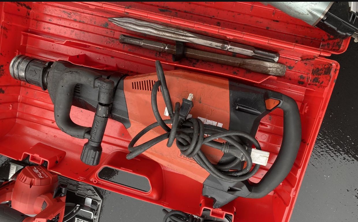 Hilti Te 1000 Demolition Hammer 1 Bits