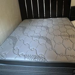 Queen Bed!!!Ask For Price!!!Preguntar Por Precio 