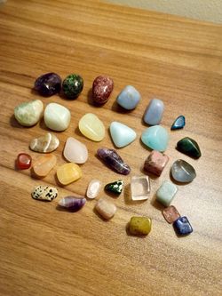 Assortment of 30 Small Tumbled Crystals