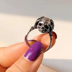 Skull Head Ring 