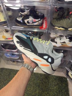 Yeezy foam runners