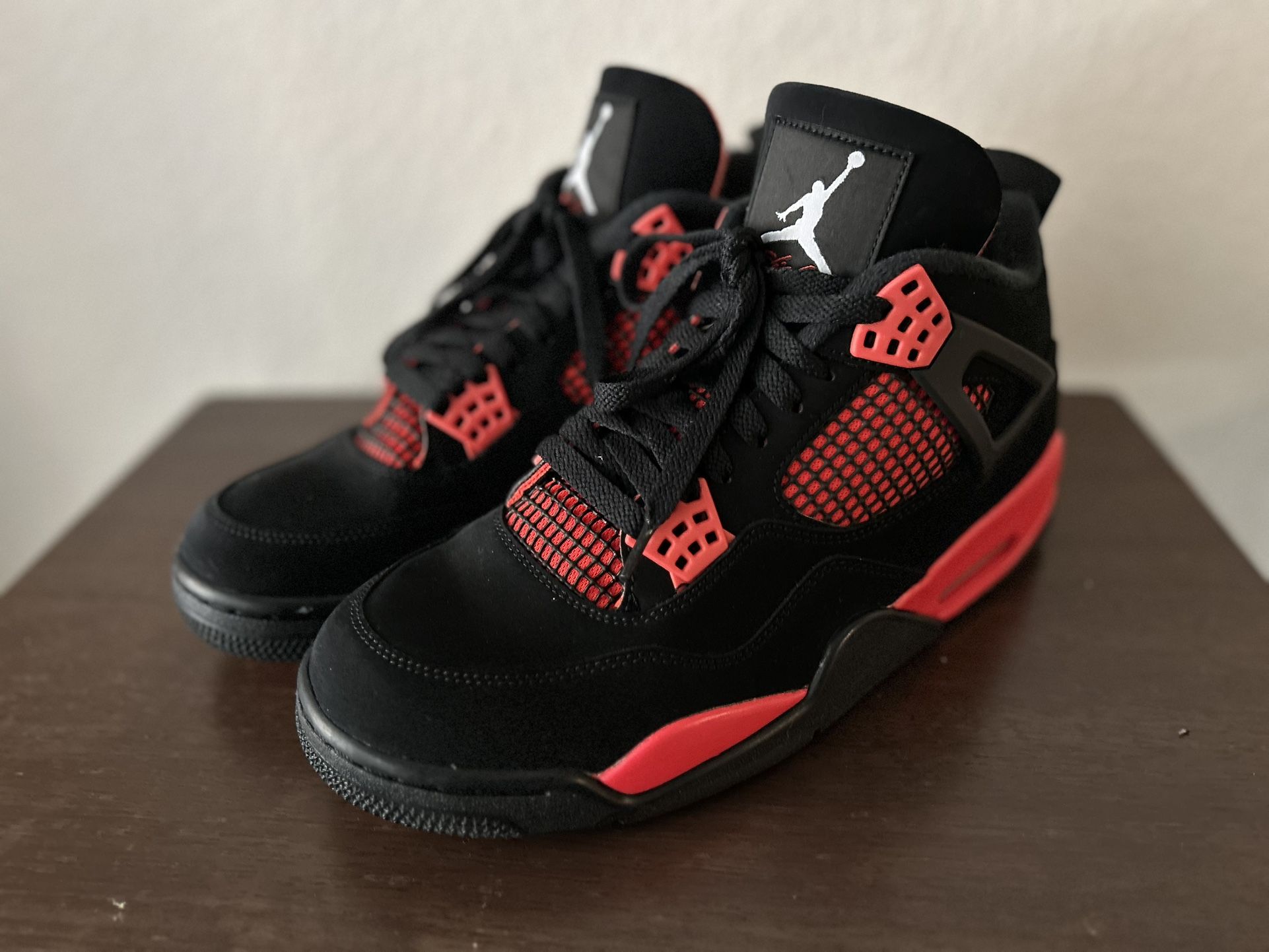 Jordan 4 Retro - Red Thunder