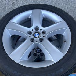 BMW X5 Rims. No Curb Rash. Run Flat Tires Still Decent 
