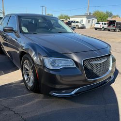 2017 Chrysler 300 Limited