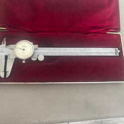 Mitutoyo Dial Caliper 0-6" OD Carbide, case is included…$95