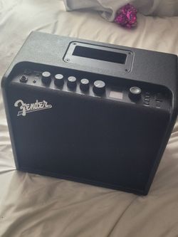 Fender Mustang LT 25 Guitar Amplifier