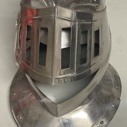 Knight Helmet 