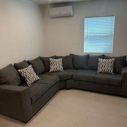 Sectional Sofa (Brand New)