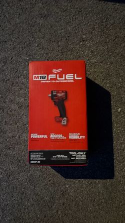 Milwaukee fuel m18 1/2 compact impact wrench with pin detent