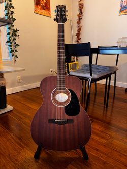 Mitchell T233E Guitar - Bag Included