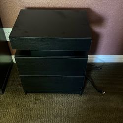 Likimio Nightstand With Power Pack