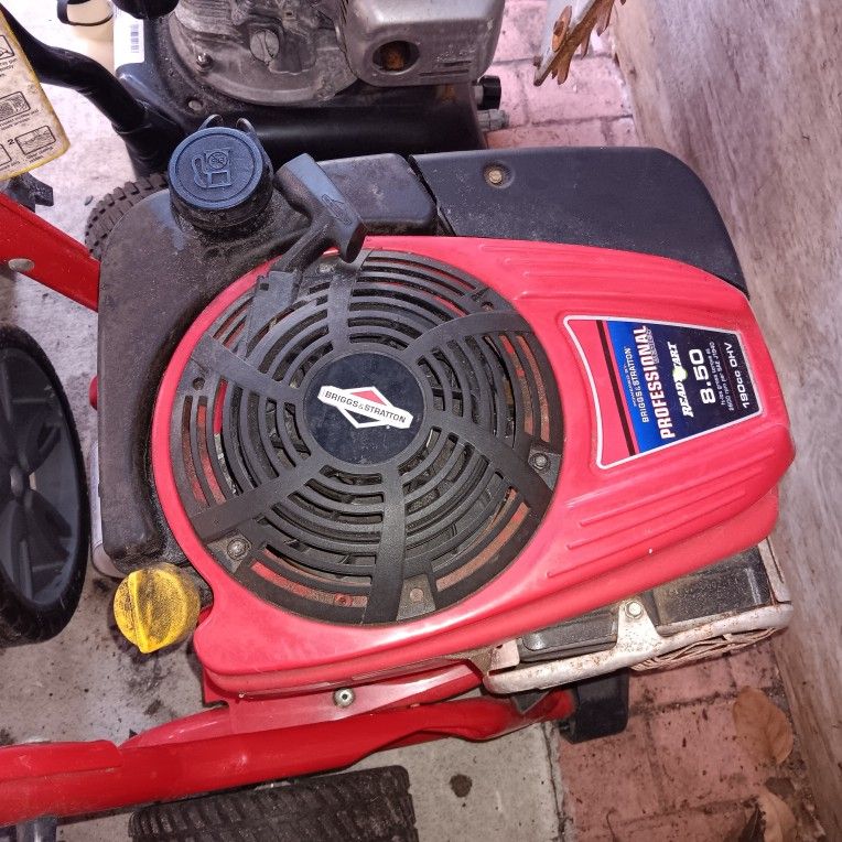 Pressure Washer 5 Use Few Times Pump Working On All 3 Will Need Hose N Wand
