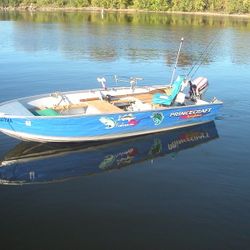 14 Ft  FISHING  BOAT & TRAILER 